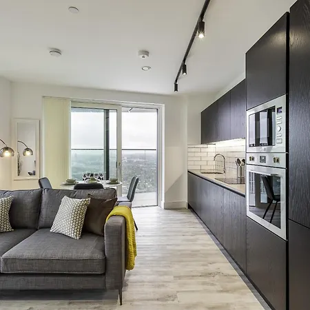 North Acton II - 2 Bedrooms - 2 Bathrooms - Balcony
